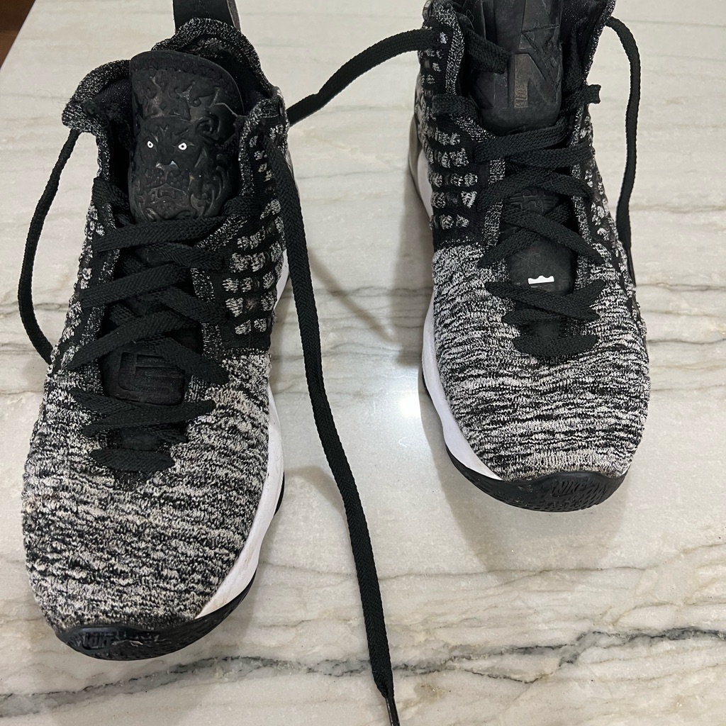 Nike Shoes | Boys 5.5 Nike Zoom Basketball Shoes | Color: Black/Gray | Size: 5.5bb