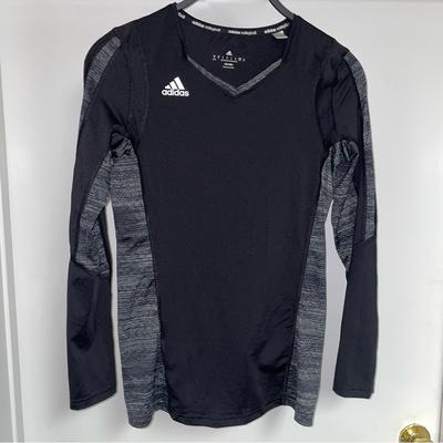 Adidas Tops | Adidas Quickset Long Sleeve Volleyball Jersey Black/Grey Size Small | Color: Black/Gray | Size: S