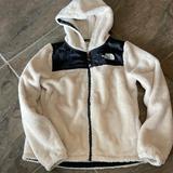 The North Face Jackets & Coats | Girls The North Face Jacket Oso Hoodie | Color: Cream | Size: Sg