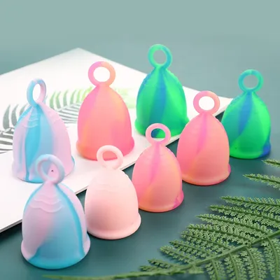 Coupe menstruelle colorée en Silicone pour femmes 1 pièce de qualité médicale pour l'hygiène
