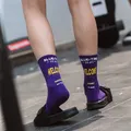 Chaussettes en Coton avec Logo Populaire pour Homme et Femme Édition Coréenne INS Lettre Violette