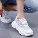 Baskets à semelle compensée en strass pour femmes Chaussures décontractées blanches 2022 chaussure