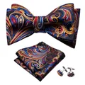 Self Bow aught pour hommes injButterfly Men aught Fashion Gold Paisley Handky Cuffexhausimbibé de