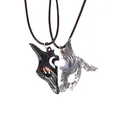 Collier pendentif Yin-yang Kindred pour couples masque vintage chasseur éternel esprit loup