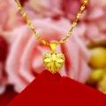 Collier pendentif coeur creux pour femmes collier de fiançailles de mariage chaîne en laiton