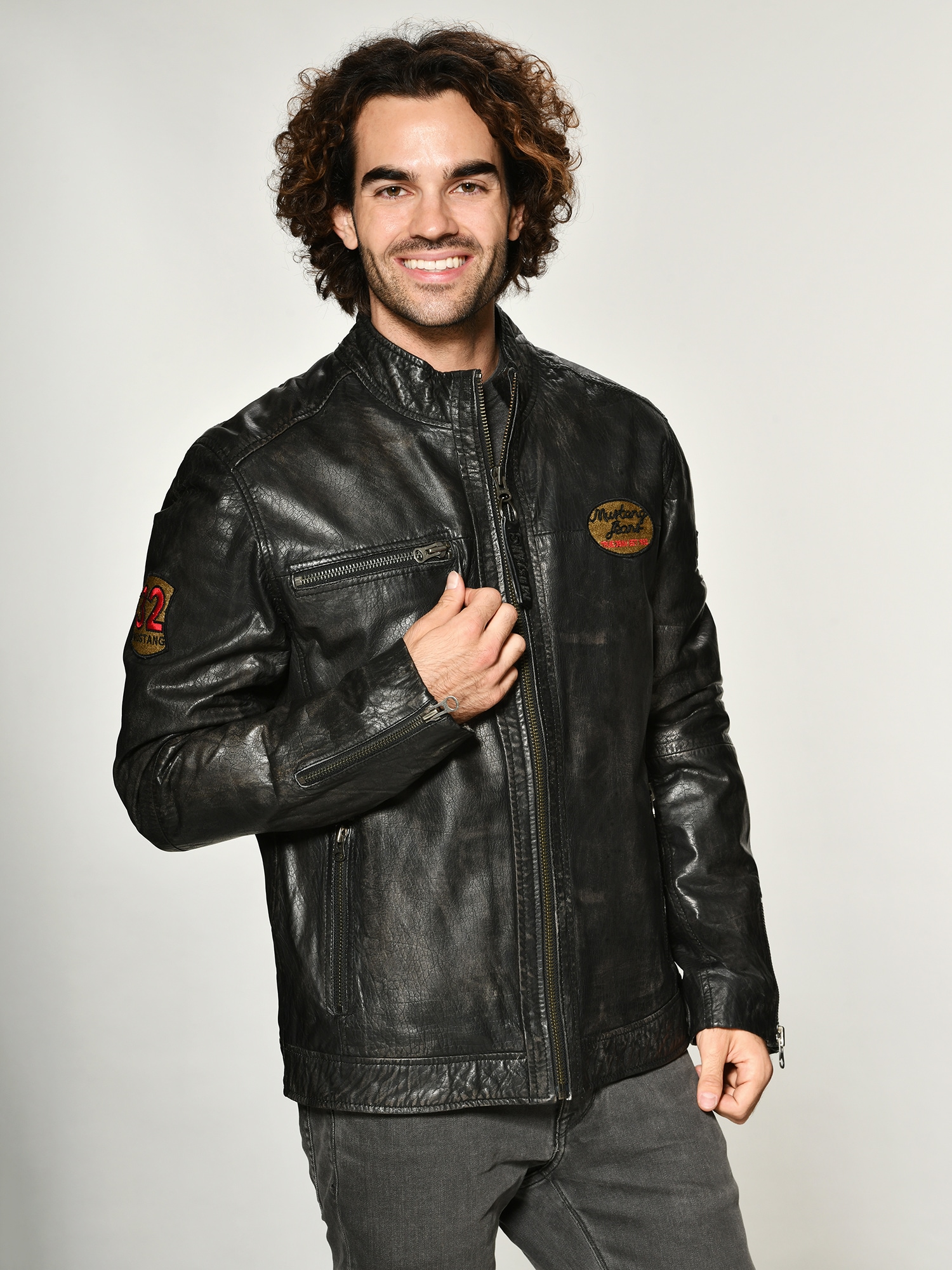 Lederjacke MUSTANG "Varberg", Herren, Gr. M, braun (dunkelbraun), Obermaterial: 100% Büffelleder; Futter: 100% Baumwolle; Ärmelfutter: 100% Polyester, ohne Bündchen, Jacken