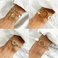 Bracelets de pièces de monnaie de tête de perle artificielle de rose géométrique de plaque d'or