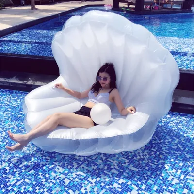 Grand ensemble de lits flottants en perles de coquillages pour piscine 160x130x130cm