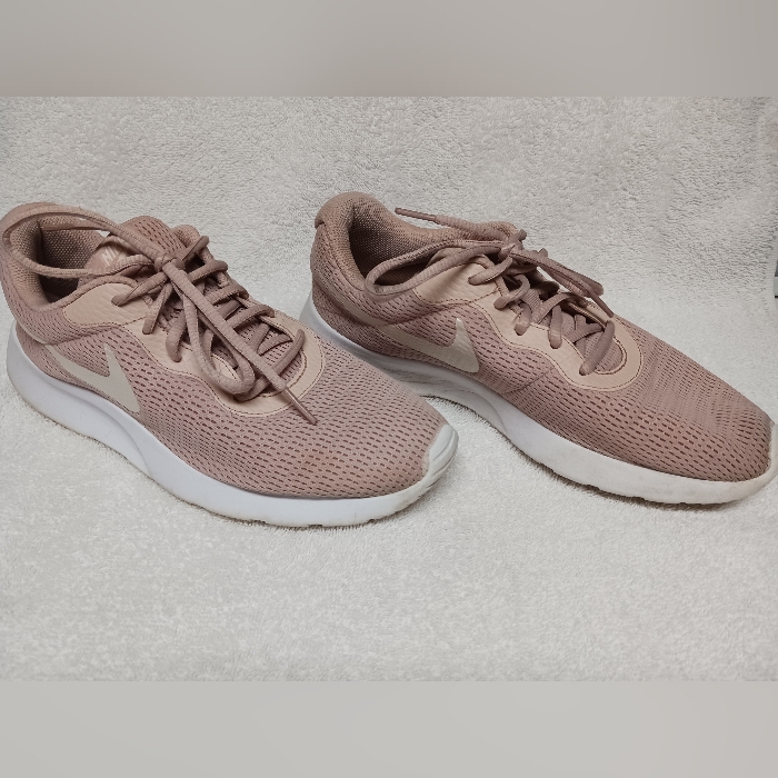 Nike Shoes | Dusty Pink Nike Tanjun Women's Size 9.5 | Color: Pink/White | Size: 9.5