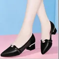 Escarpins argentés à talons carrés pour femmes chaussures de haute qualité pour patients escarpins