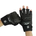 Gants de boxe de haute qualité en cuir PU noir pour MMA muay-thaï équipement d'entraînement