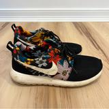 Nike Shoes | Nike Roshe Run Women’s ‘Aloha’ Print Sneakers Size 8.5 | Color: Black/Pink | Size: 8.5