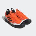 Wanderschuh ADIDAS TERREX "TERREX SWIFT SOLO 2.0" Gr. 44, orange (impact orange, core black, crystal white) Schuhe Herren