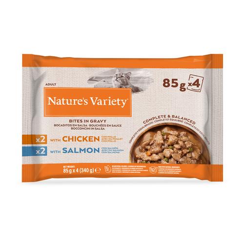 88x 85g Nature's Variety Bites in Soße mit Huhn und mit Lachs Katzenfutter nass