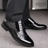 Business Luxus OXford Schuhe Männer Atmungsaktive Leder Schuhe Gummi Formale Kleid Schuhe Männlichen