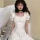 Korean Fashion Weiß Mini Kleider Frauen Französisch Nähen Holz Ohren Spitze Kreuz Schnürung Kurzarm