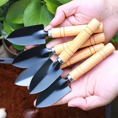 1Pc Stainless Steel Gardening Shovel Flower Planting Shovel Garden Wooden Handle Home garden tools