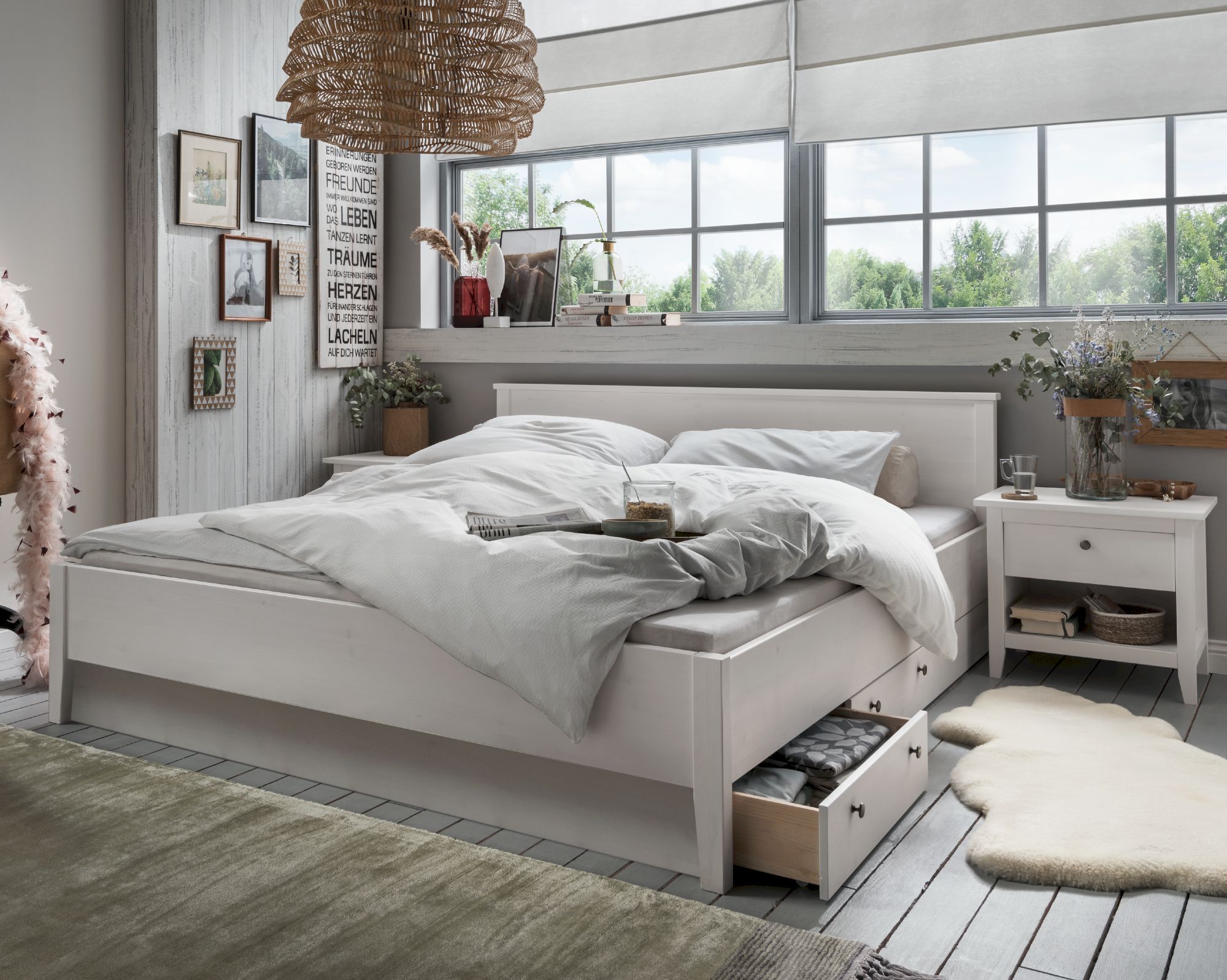 Massivholz »Solvita« Bett weiß 140x200 cm / weiß / mit 3 Bettkästen