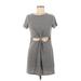 Honey Punch Casual Dress - Shift Crew Neck Short sleeves: Gray Dresses - Women's Size Medium