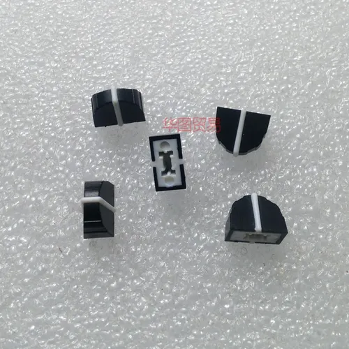 10 stücke schwarz DBX2231 equalizer fader kappe/11 MM X 9MM loch 4MM potentiometer fader knob cap