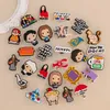 10/28/50 stücke PVC Freunde Schuh Charms Chandler Rachel Schuh Dekorationen für Männer Frauen Mädchen Garten Sandale Zubehör Clog Schnallen