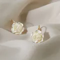 Boucles d'oreilles fleur rose pour femme breloque camélia clip sur goujon d'oreille fête de la