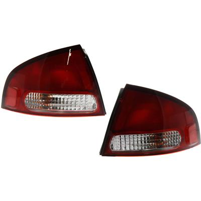 2003 Nissan Sentra Driver and Passenger Side Halogen Tail Light, With bulb(s), OE Replacement