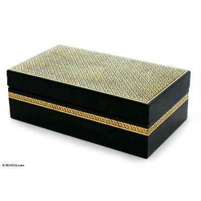 Lacquered jewelry box, 'Floral Sky'