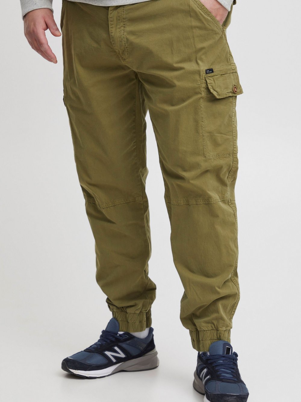 BLEND Cargohose Herren oliv, 48-32 Image