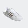 Sneaker ADIDAS SPORTSWEAR "GRAND COURT CLOUDFOAM LIFESTYLE COURT COMFORT", Gr. 42, weiß (cloud weiß, platin metallic, platin metallic), Synthetik, sportlich, Schuhe, Design auf den Spuren des adidas Superstar