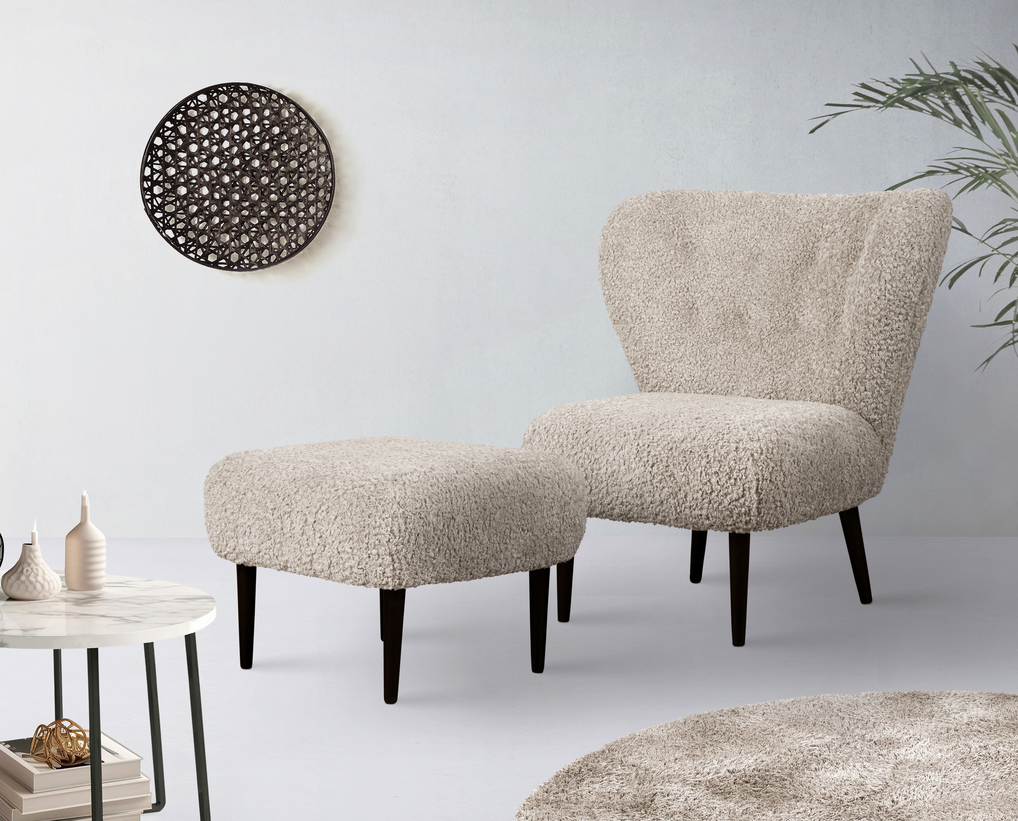 Sessel "Dinah", beige, B:84cm H:92cm T:83cm, 100% Polyester, LEGER HOME BY LENA GERCKE, Sessel, Sessel Sessel mit Hocker Einzelsessel Ohrensessel mit Hocker Ohrensessel, Knopfheftung im Rücken, wahlweise mit oder ohne Hocker