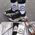 Calzini Hip Hop squalo moda calzini lunghi da uomo Cartoon Hiphop Street Sport Skateboard calzini