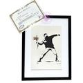 "Banksy „Love is in the Air Cream Edition\" Original M Arts Edition Lithographie, signiert, nummeriert /150 RAHMEN INKLUSIVE Wall Streetart Poster"