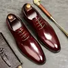 Elegante Männer Echtes Leder Oxford Hochzeit Business Herren Kleid Wohnungen Schuhe 2020 Zurück Burgund Vintage Spitze Schuhe Für Männer