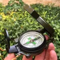 Boussole à lentille pliante portable en alliage d'aluminium boussole militaire en métal vert