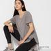 Women's Airism Seamless V-Neck Long T-Shirt | Brown | Small | UNIQLO US