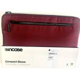 Incase Compact Sleeve 14 MacBook Pro case - Mulberry