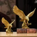 Statue d'aigle doré en résine sculpture d'aigle doré figurine de bureau moderne décoration de