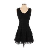 Banana Republic Casual Dress - Mini V Neck Sleeveless: Black Damask Dresses - Women's Size 0