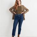 Madewell Jeans | Madewell Momjean In Hoover Wash Petite 25 Mom Jean | Color: Blue | Size: 25p