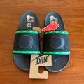 Nike Shoes | Nike Oregon Ducks Dd0538-001 Ncaa Slides Sandals Men's Size 11 | Color: Black/Green | Size: 11