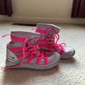 Nike Shoes | Nike Roshe Run Hi Girls Sneaker Boot Flash Grey And Pink Size 4y | Color: Gray/Pink | Size: 4g