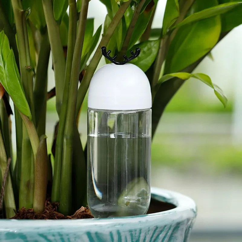 Garten automatisches Bewässerungs werkzeug Elch/Weihnachts baum Indoor Tropf bewässerung Bewässerungs system Topfpflanze Tränke Spike Zimmer pflanze Image