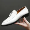 Marke Weiß Quaste herren Leder Schuhe Casual Mokassin Homme männer Oxford Schuhe Flache herren Boot