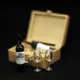 1 Satz antike Puppenhaus Miniatur Rotwein flasche Wein becher Wein kiste Modell Home Living Szene