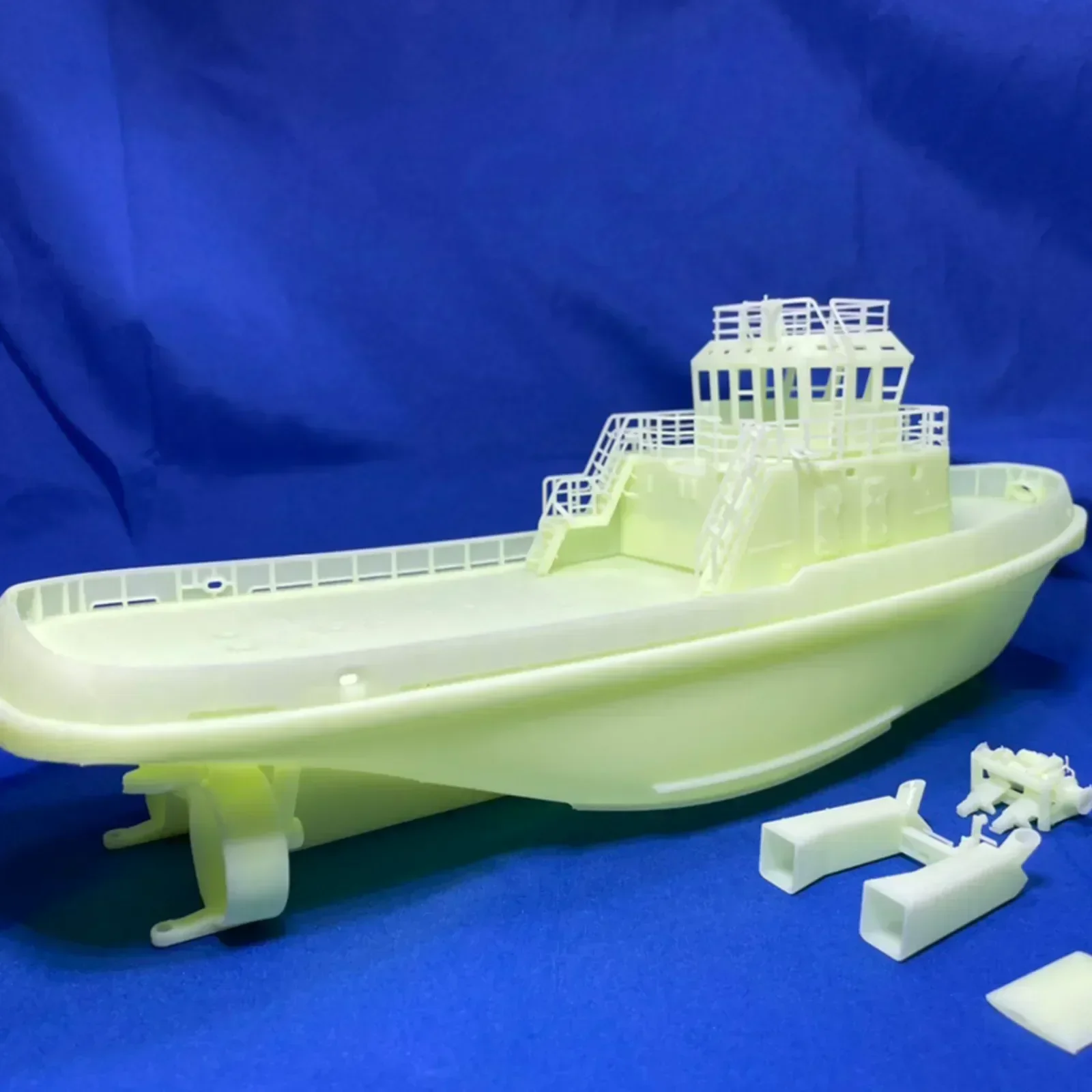 1/100 smit fernbedienung schlepper modell diy schiff modell kit fernbedienung boot montage modell spielzeug 3d gedruckt rumpf Image