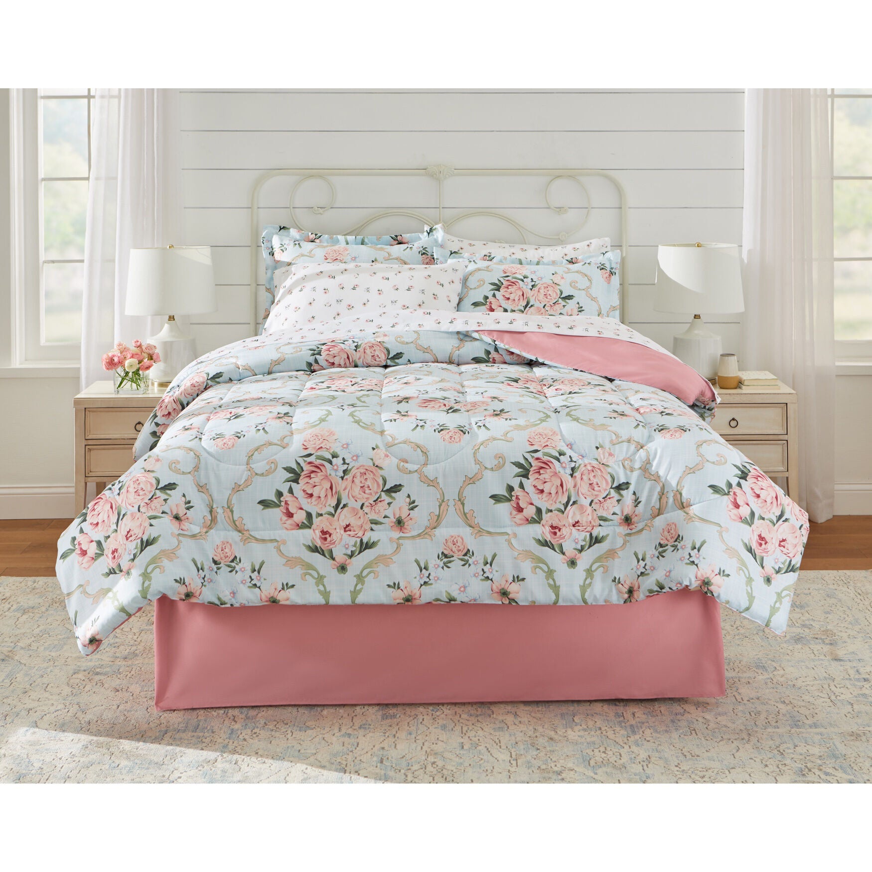 Wentworth Bed-in-a-Bag Comforter Set by BrylaneHome in Floral Multi (Size KING)