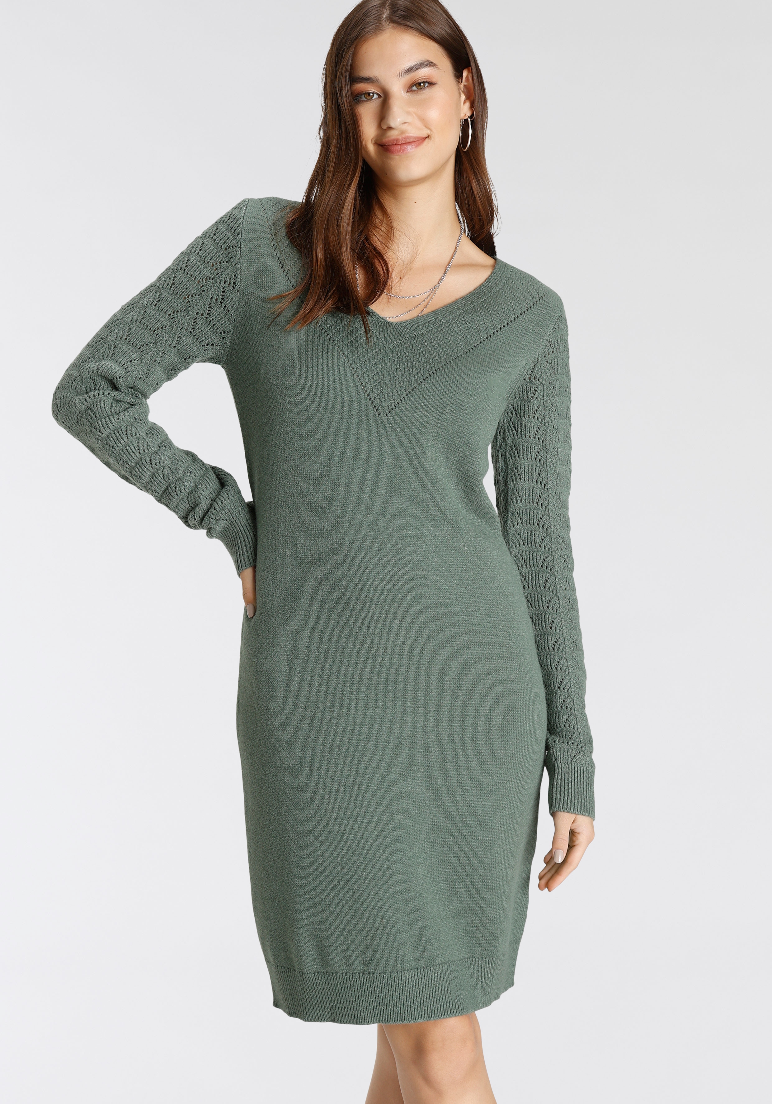 Strickkleid TAMARIS, Damen, Gr. 38, N-Gr, grün (salbei melange), Strick, Obermaterial: 50% Viskose, 28% Polyester, 22% Polyamid, figurbetont mini, V-Ausschnitt, Kleider Strickkleid, mit V-Ausschnitt und Ajourmuster aus Viskosemischung