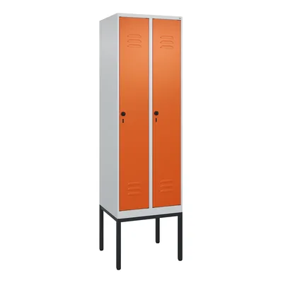 C+P Spind Classic PLUS, Gestell, 2 Abteile, HxBxT 212x60x50cm, Sicherheitsdrehriegel, Hellgrau/Reinorange von PROREGAL Image