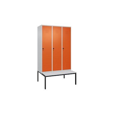 C+P Spind Classic PLUS, Kunststoff untergebaute Sitzbank, 3 Abteile, HxBxT 212x120x82cm, Sicherheitsdrehriegel, Hellgrau/Reinorange von PROREGAL Image